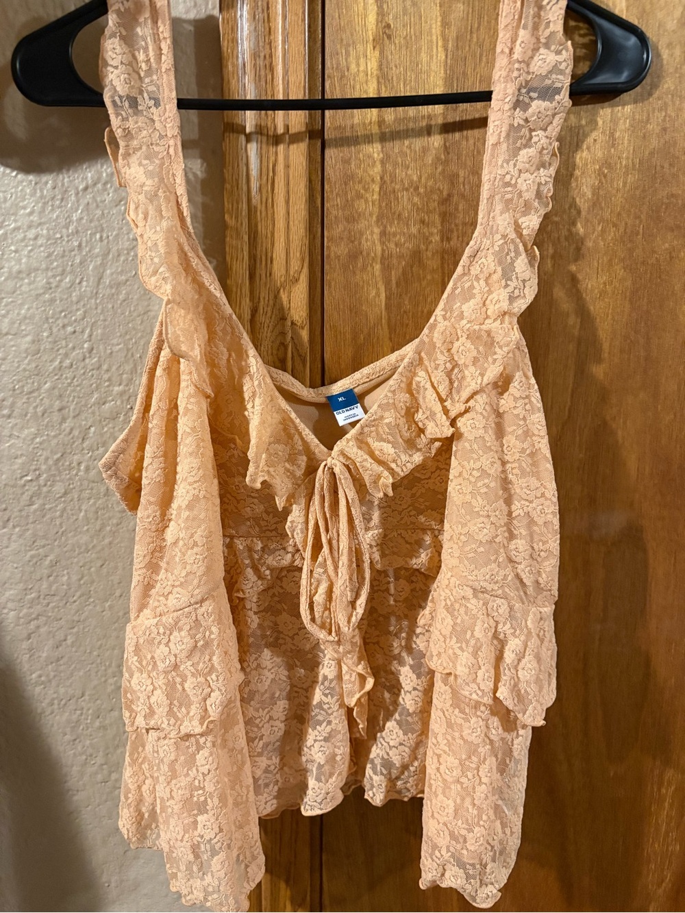 Old Navy Peach Lace Ruffle Tank Top